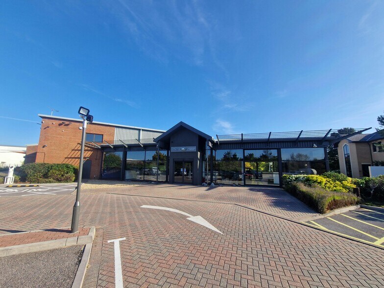 Compass Rd, Portsmouth en alquiler - Foto del edificio - Imagen 1 de 9