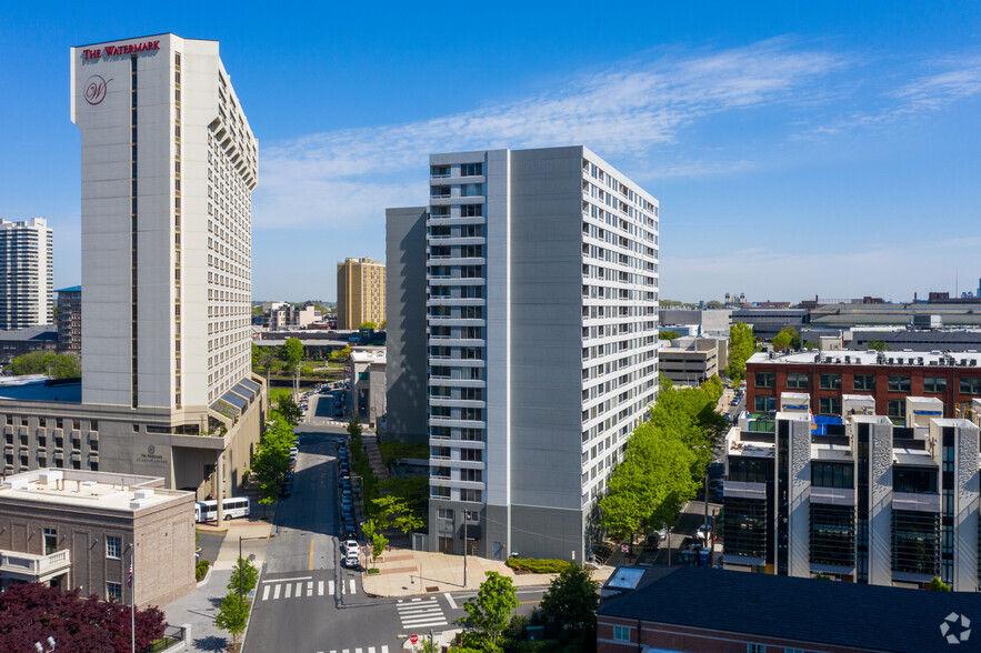 1 Franklin Town Blvd, Philadelphia, PA en alquiler - Foto del edificio - Imagen 2 de 7