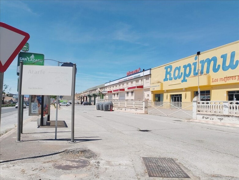 Vía de Pinos, Atarfe, Granada en venta - Foto del edificio - Imagen 2 de 15