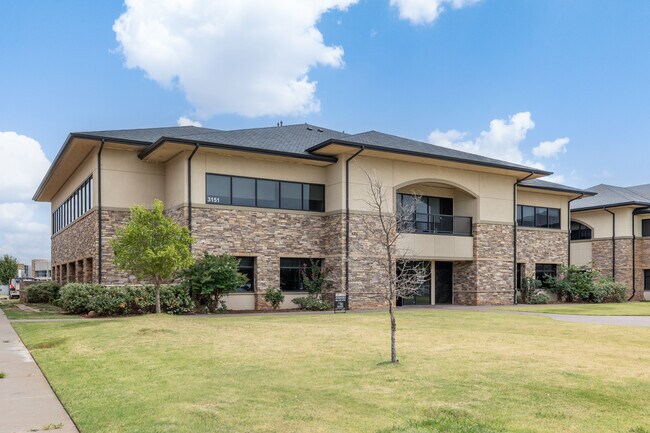Más detalles de 3151 W Tecumseh Rd, Norman, OK - Oficina en venta