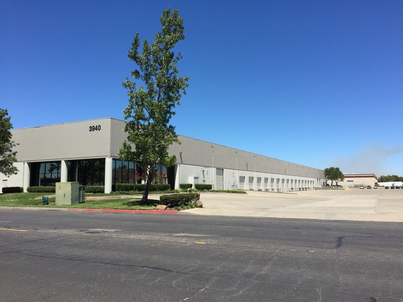 3940 Seaport Blvd, West Sacramento, CA en alquiler - Foto del edificio - Imagen 1 de 7