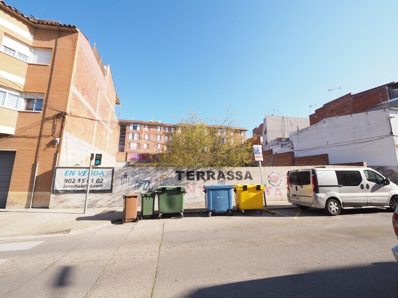 Carrer d'Orà, 40, Terrassa, Barcelona en venta - Foto del edificio - Imagen 3 de 9
