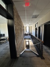 106 W Main St, West Dundee, IL en alquiler Foto del interior- Imagen 1 de 7