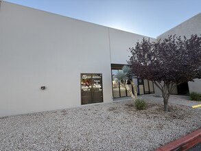 7707 E Acoma Dr, Scottsdale, AZ en alquiler Foto del edificio- Imagen 2 de 22