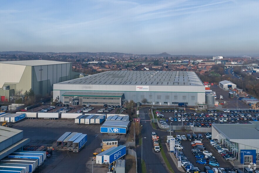 12 Hamilton Way, Nuneaton en venta - Foto principal - Imagen 1 de 2