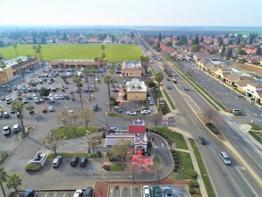 2310 W Cleveland Ave, Madera, CA - VISTA AÉREA  vista de mapa - Image1