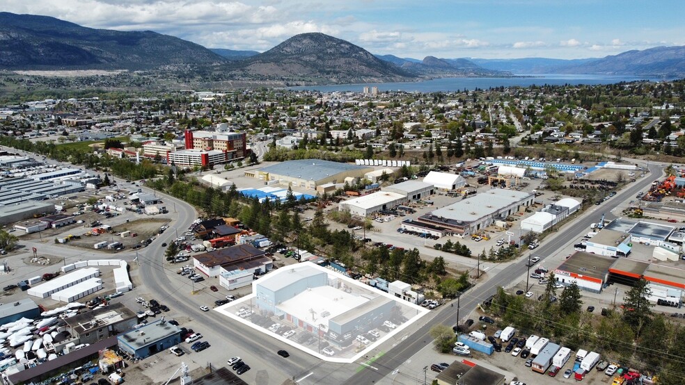 559 Okanagan Av E, Penticton, BC en venta - Vista aérea - Imagen 3 de 8