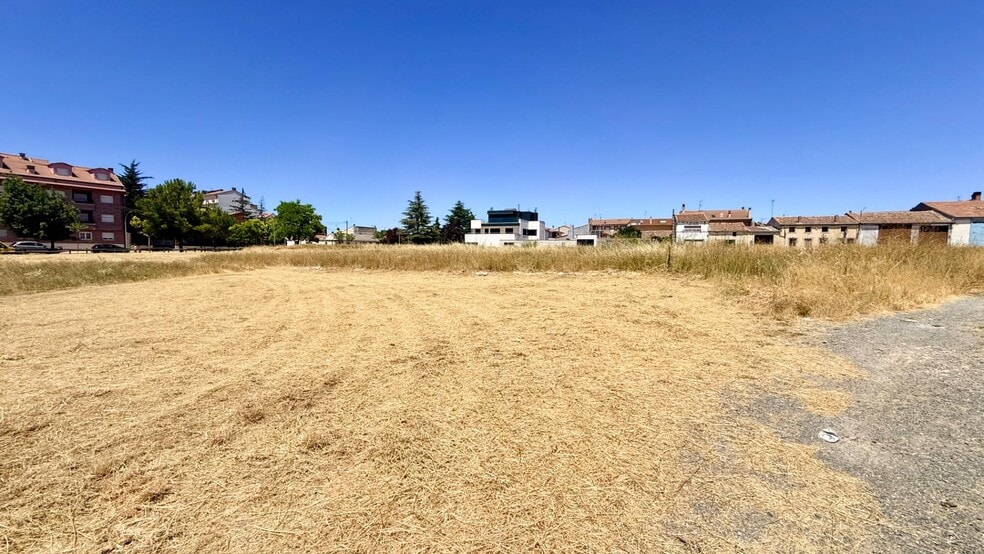 Terreno en Cuéllar, Segovia en venta - Foto del edificio - Imagen 2 de 5