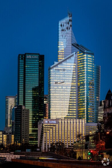 1 Place Des Saisons, Courbevoie en alquiler - Foto del edificio - Imagen 3 de 10