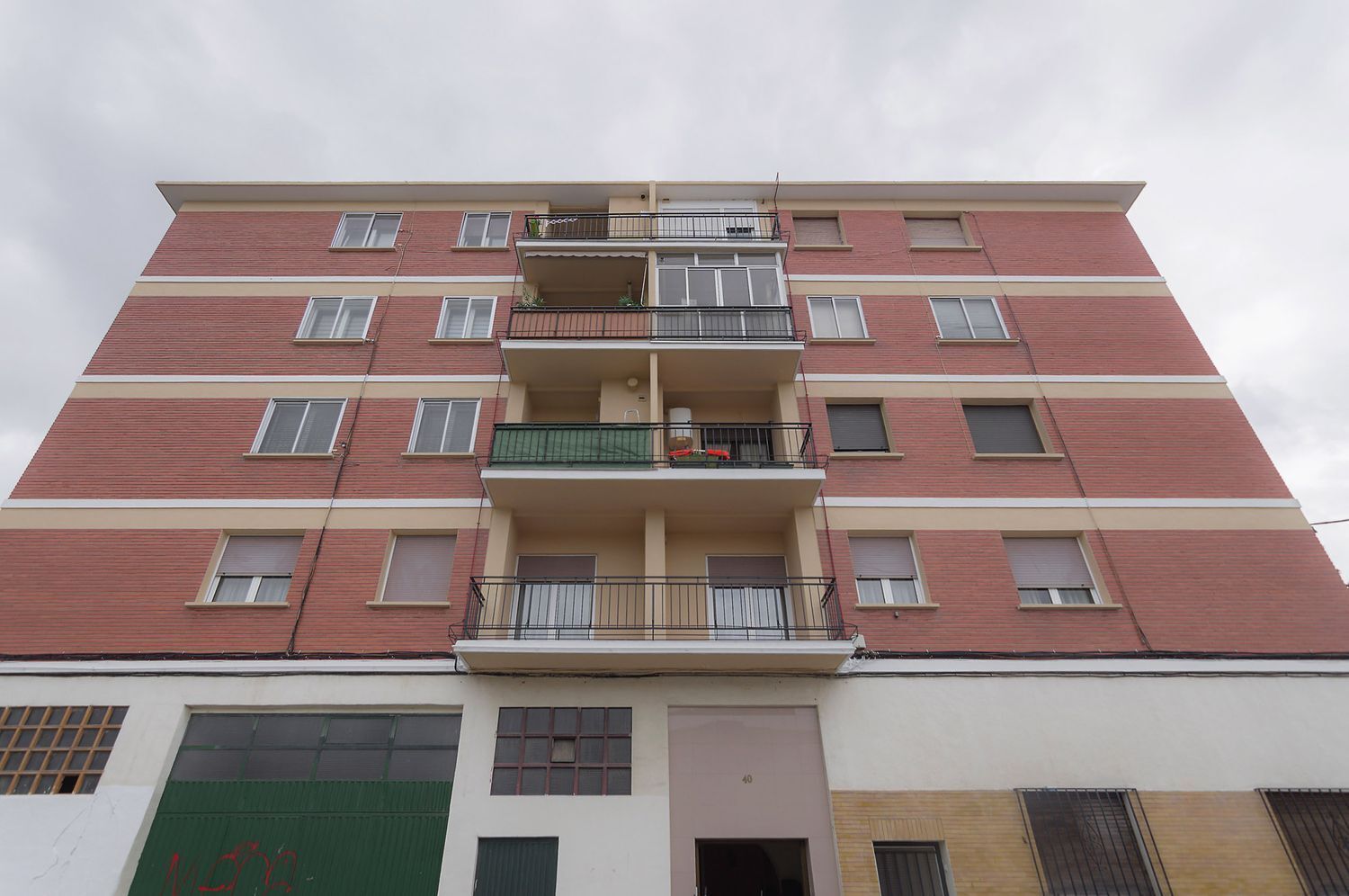 Edificio residencial en Pamplona, Navarre en venta Foto del edificio- Imagen 1 de 2