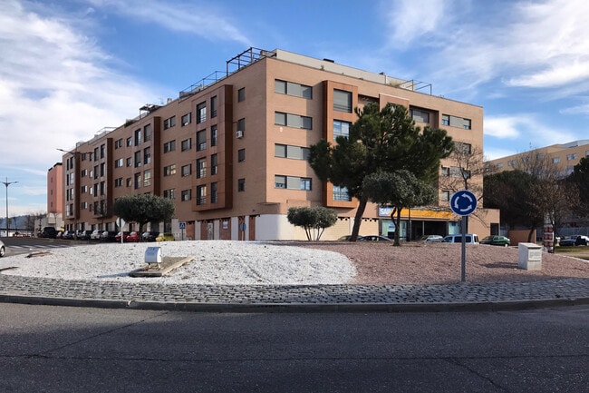 Más detalles de Bulevar del Alto Tajo, 62, Guadalajara - Edificio residencial​ en venta