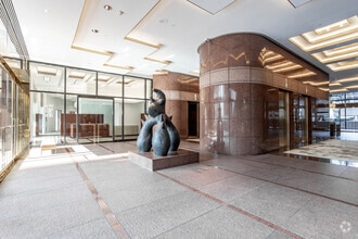 600 Anton Blvd, Costa Mesa, CA en alquiler Vestíbulo- Imagen 2 de 3