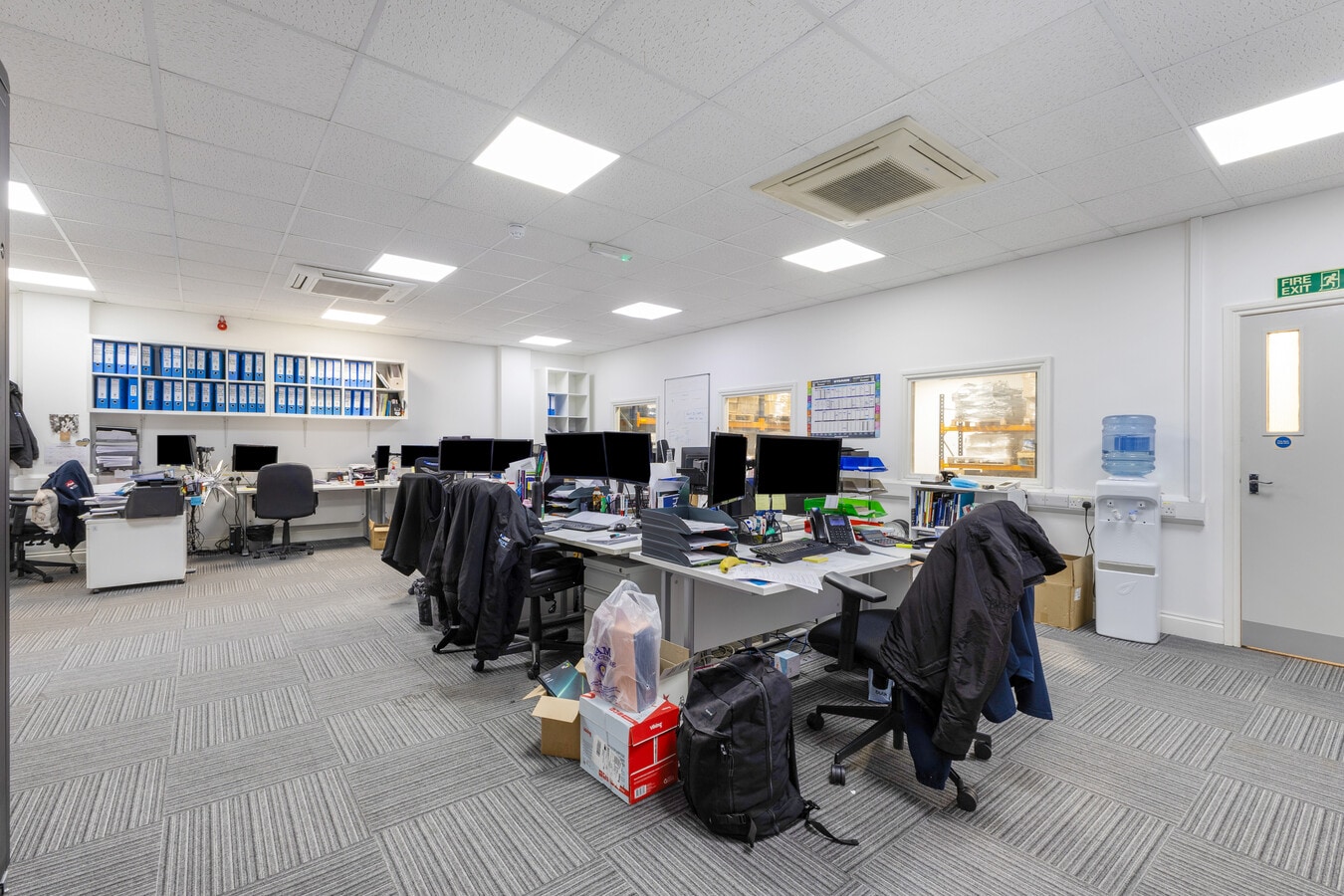 Ashway Centre, Kingston Upon Thames, SRY KT2 6HH - Unidad 12 - - Foto del interior - Image 1 of 2