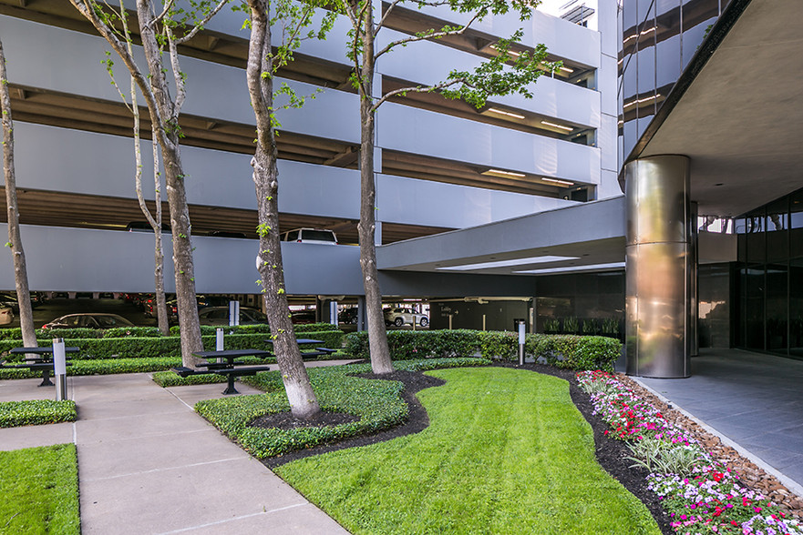 1800 Bering Dr, Houston, TX en alquiler - Foto del edificio - Imagen 3 de 10