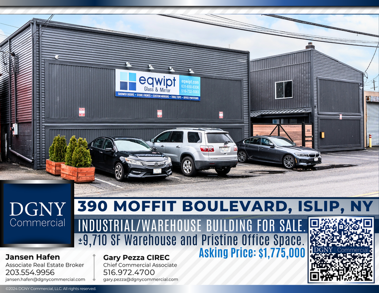 390 Moffitt Blvd, Islip, NY en venta - Foto del edificio - Imagen 1 de 19