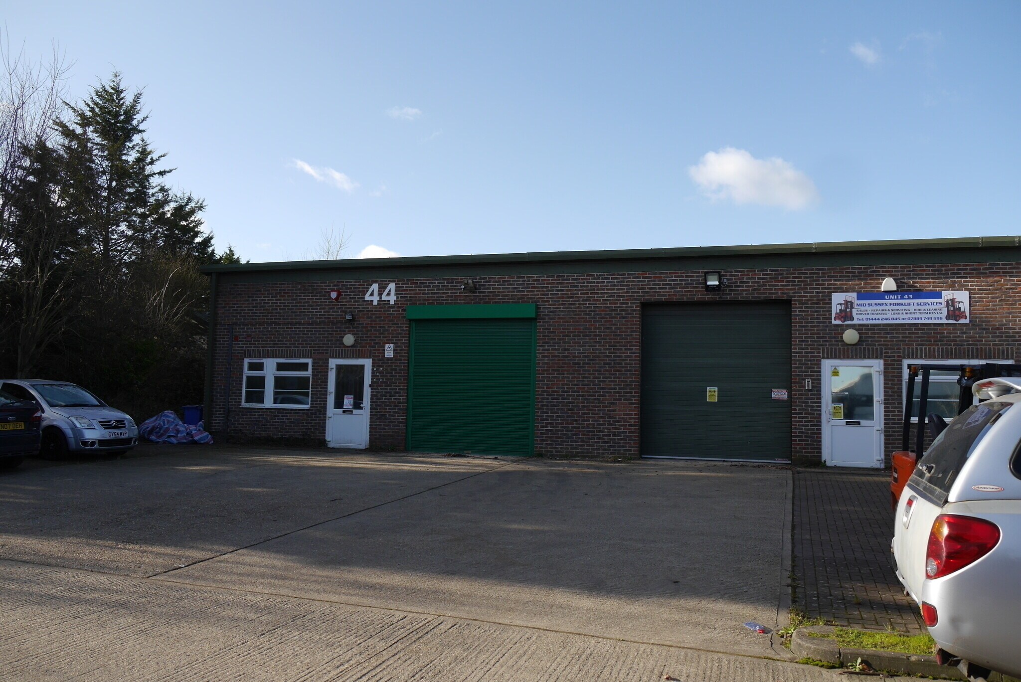 44 Bolney Gran, Bolney en venta Foto del edificio- Imagen 1 de 4