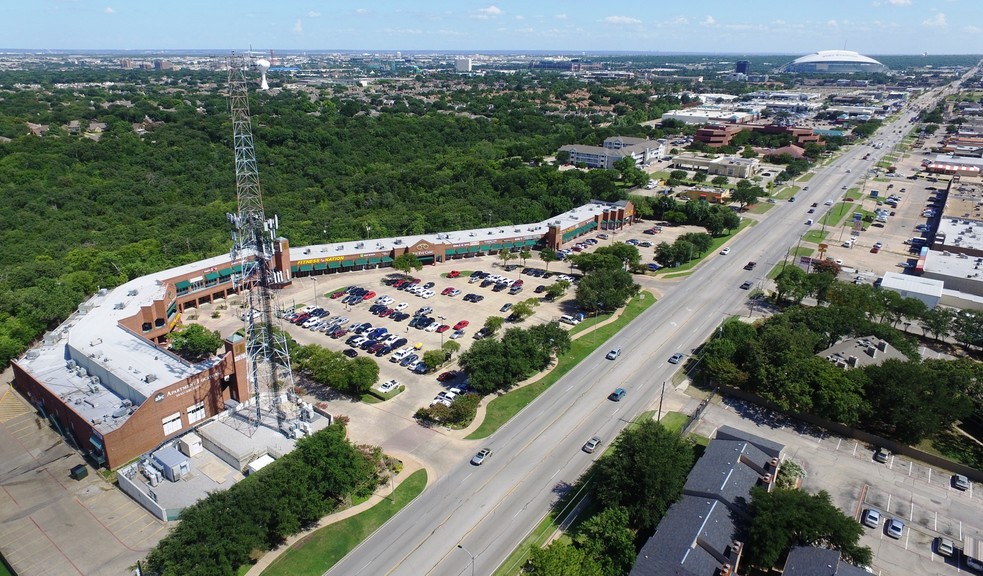 2301 N Collins St, Arlington, TX en alquiler - Foto del edificio - Imagen 1 de 13