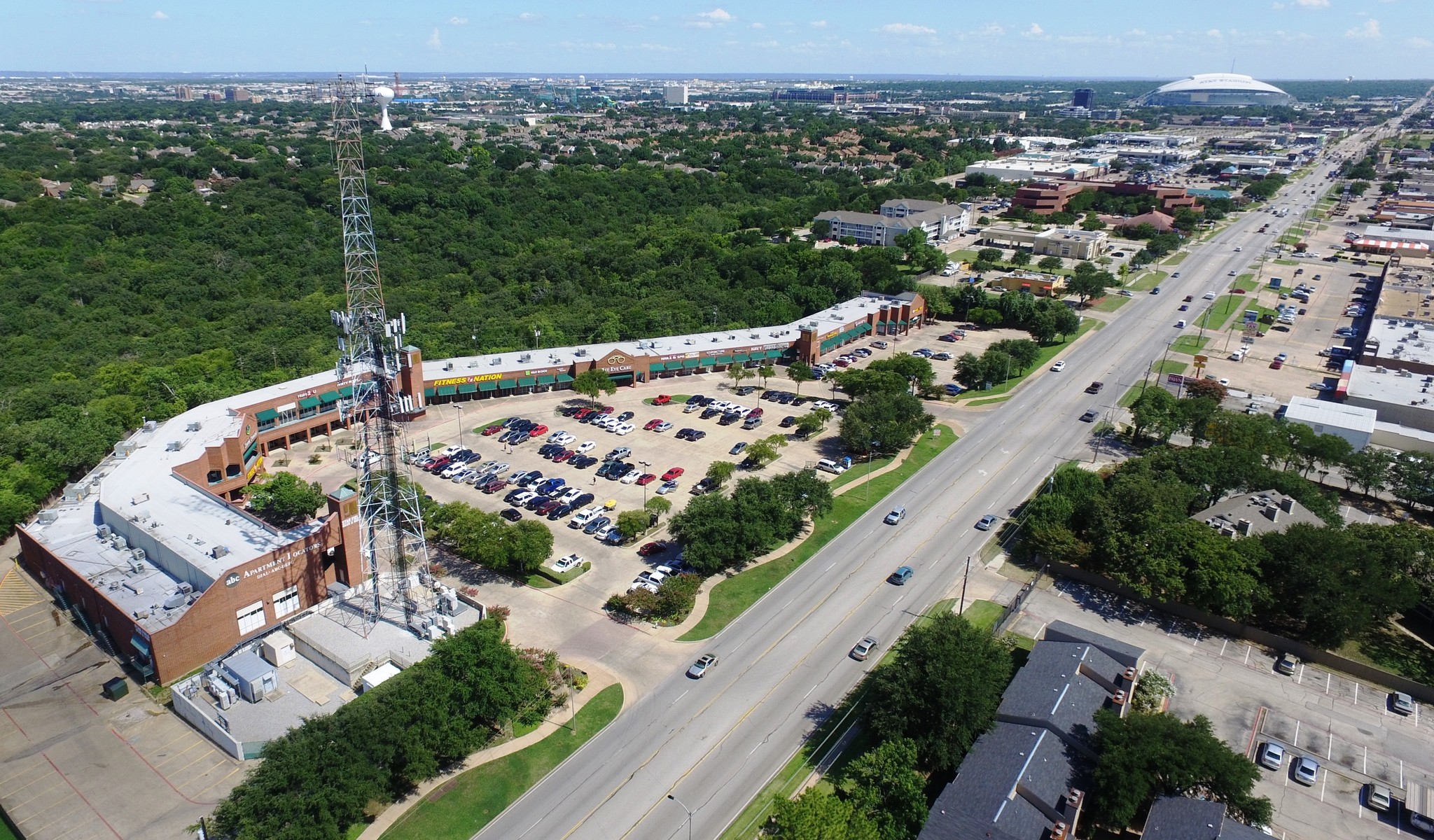 2301 N Collins St, Arlington, TX en alquiler Foto del edificio- Imagen 1 de 14