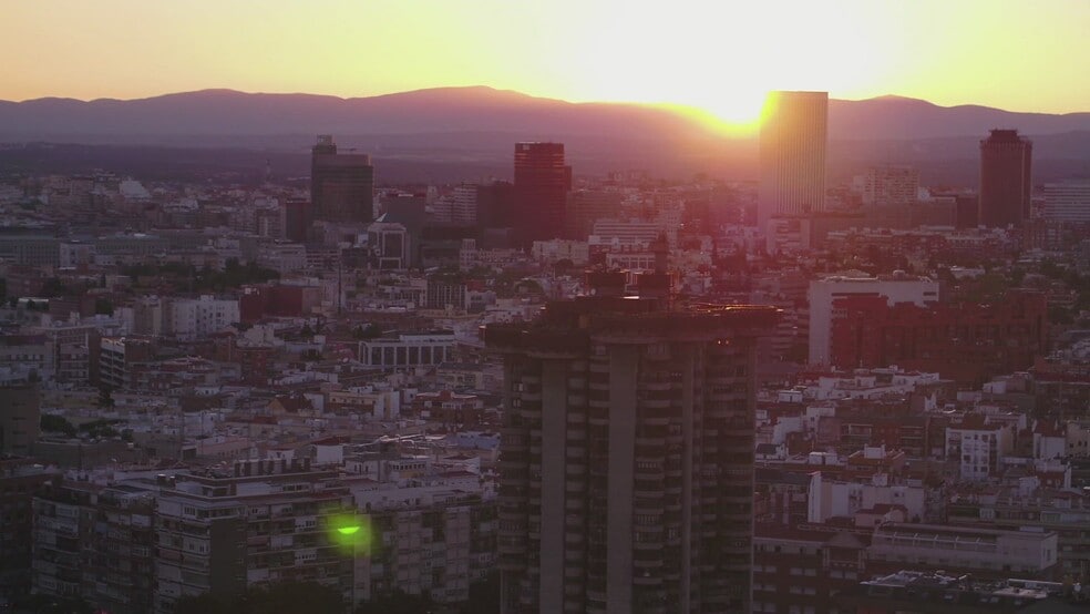 Calle María de Molina, 54, Madrid, Madrid en alquiler - Vídeo de anuncio comercial - Imagen 2 de 3