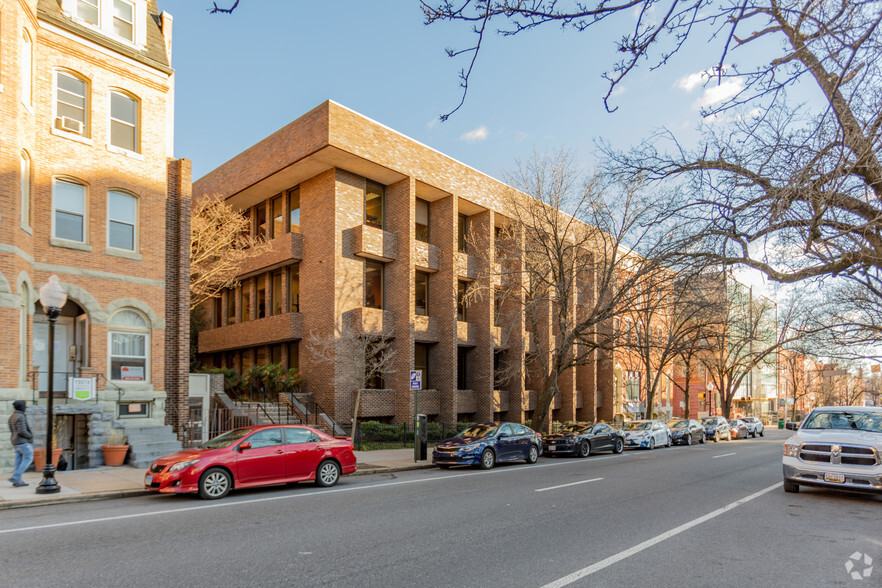 2305 N Charles St, Baltimore, MD en alquiler - Foto del edificio - Imagen 1 de 15