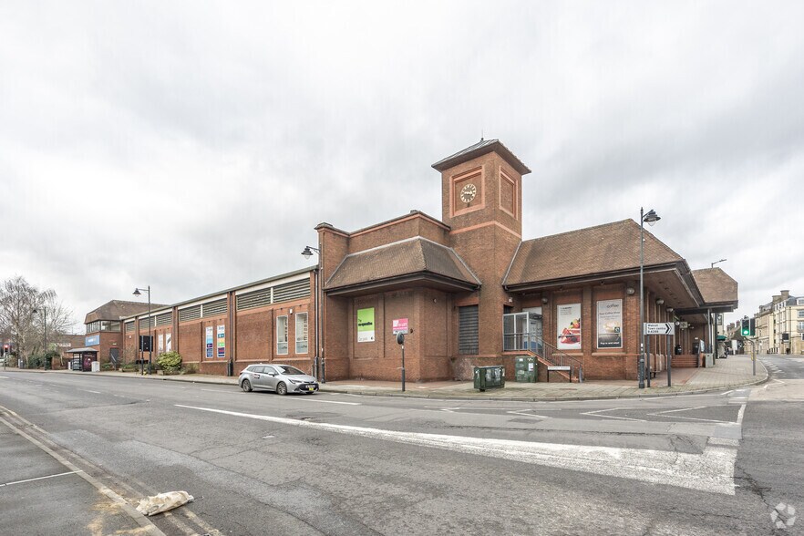 30-32 High St, Swindon en venta - Foto del edificio - Imagen 3 de 3