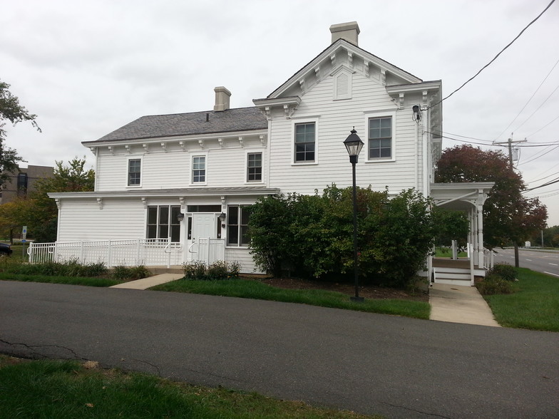 292 Prospect Plains Rd, Cranbury, NJ en alquiler - Foto del edificio - Imagen 2 de 6