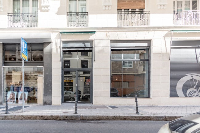 Más detalles de Edificio residencial​ en venta