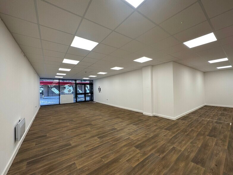 108-110 New St, Huddersfield en venta - Foto del interior - Imagen 3 de 4