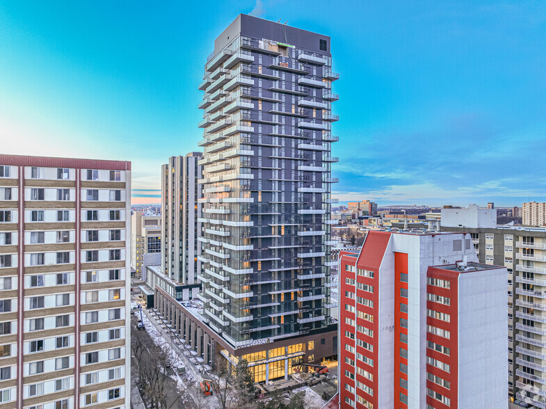 11130 86 Av NW, Edmonton, AB en alquiler - Foto del edificio - Imagen 2 de 25