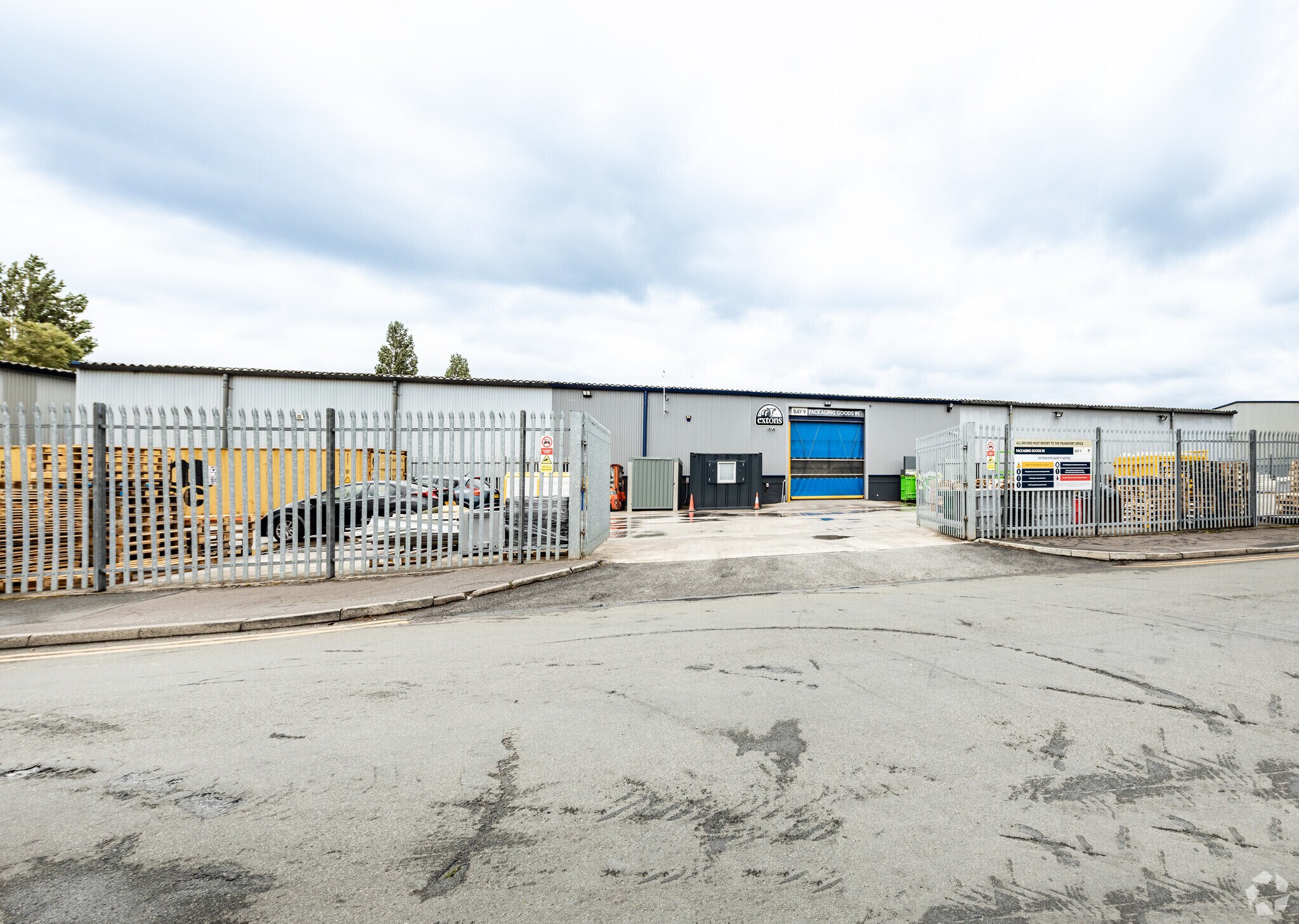 Ennis Clos, Manchester en alquiler Foto del edificio- Imagen 1 de 8