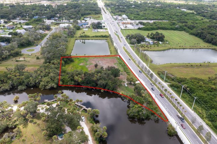 2221 W Midway Rd, Fort Pierce, FL en venta - Foto del edificio - Imagen 3 de 16