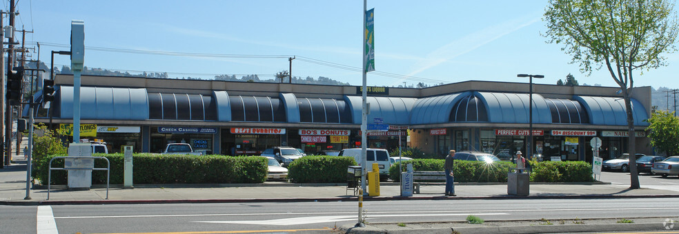 10374-10398 San Pablo Ave, El Cerrito, CA en alquiler - Foto del edificio - Imagen 2 de 4