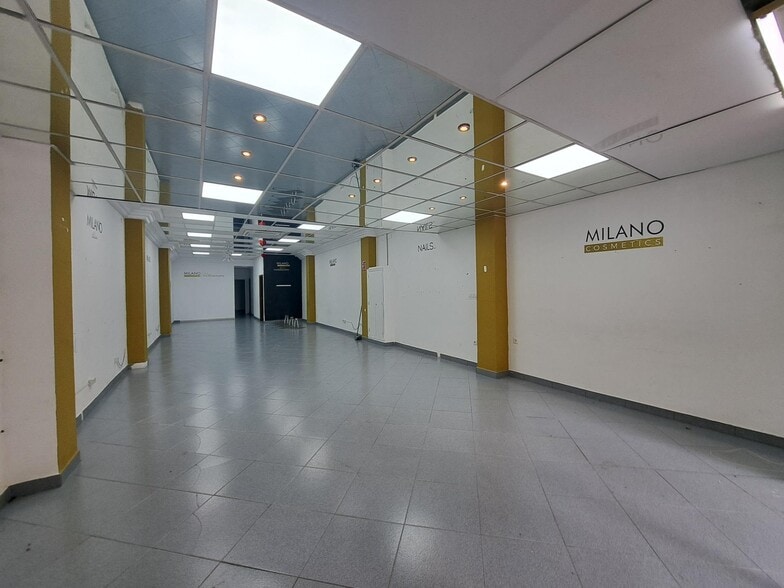 Local en Alzira, Valencia en alquiler - Foto del edificio - Imagen 2 de 10