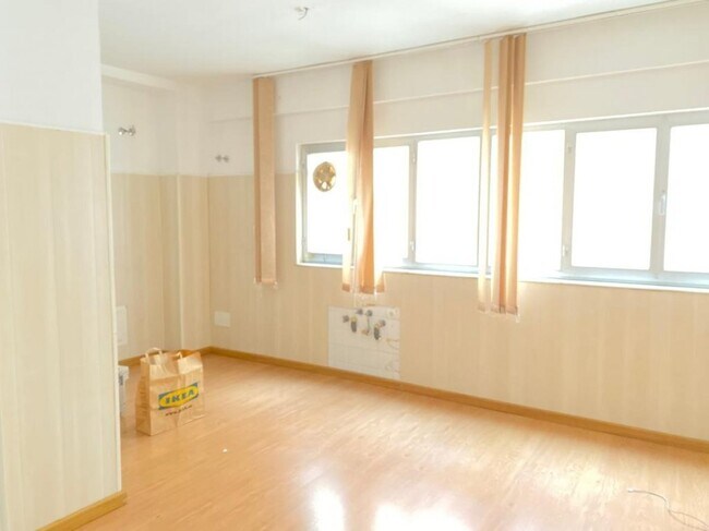 Más detalles de Oficina en alquiler