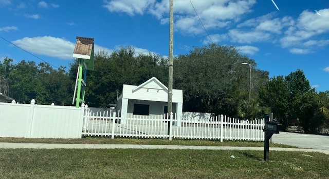 10804 Main St, Thonotosassa, FL en alquiler - Foto del edificio - Imagen 1 de 5