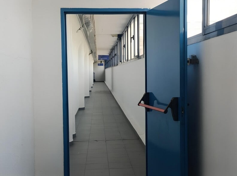 Nave en Madrid, Madrid en venta - Foto del edificio - Imagen 1 de 24