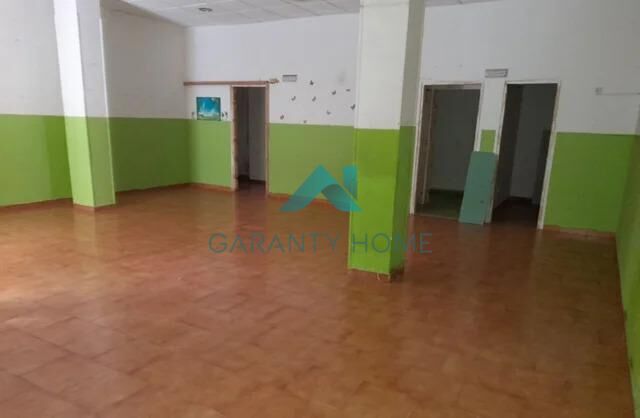 Local en Santoña en venta - Foto del interior - Imagen 2 de 7