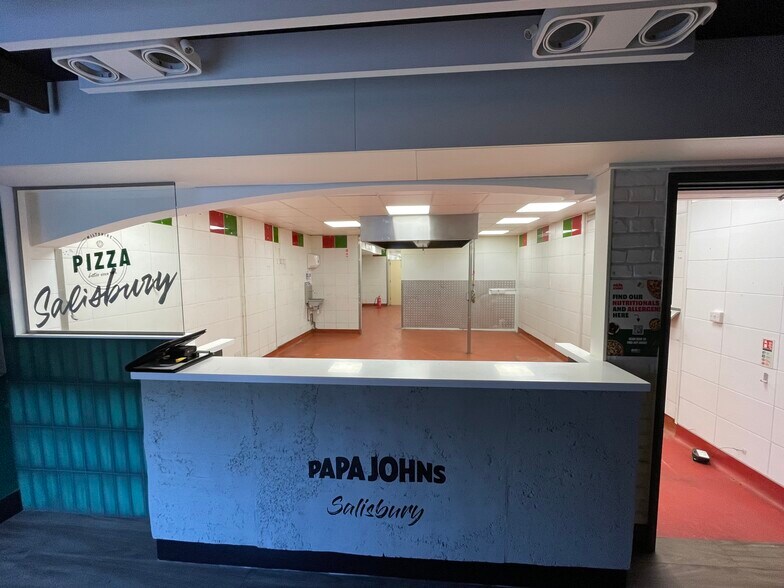 4 Endless St, Salisbury en alquiler - Foto del edificio - Imagen 3 de 4