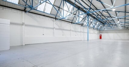 166 Feltham Rd, Ashford en venta Foto del interior- Imagen 1 de 1