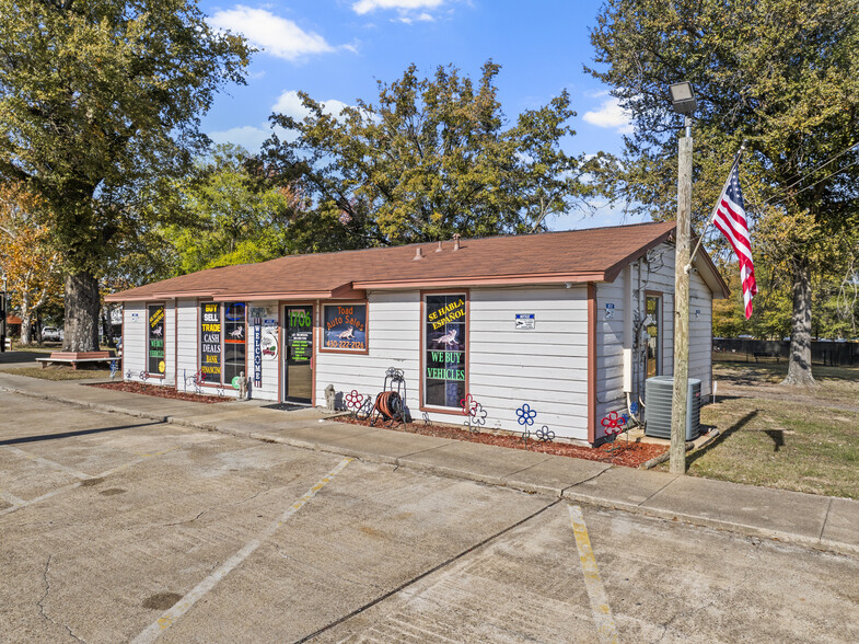 1706 W Ferguson Rd, Mount Pleasant, TX en venta - Foto del edificio - Imagen 1 de 27