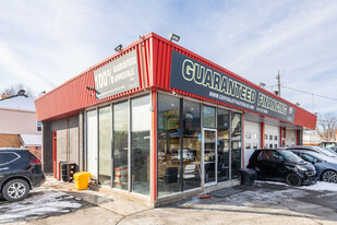 992 Merivale Rd, Ottawa ON - Inmueble