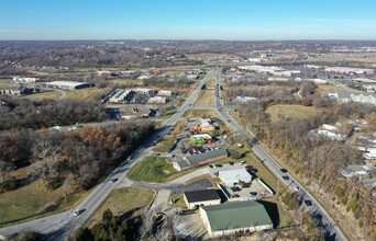 19605 E 40 Hwy, Independence, MO - VISTA AÉREA  vista de mapa