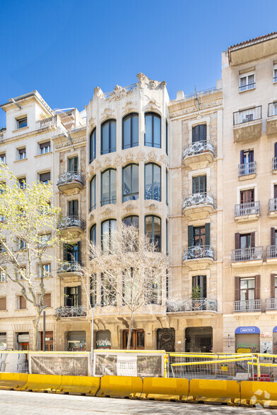 Carrer De Girona, Barcelona, Barcelona en alquiler - Foto del edificio - Imagen 3 de 3