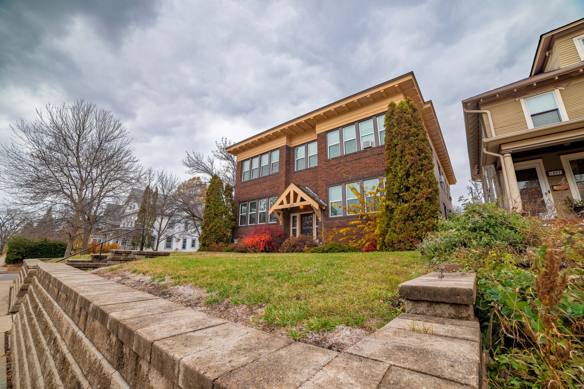 1899 Selby Ave, Saint Paul, MN en venta Foto del edificio- Imagen 1 de 57