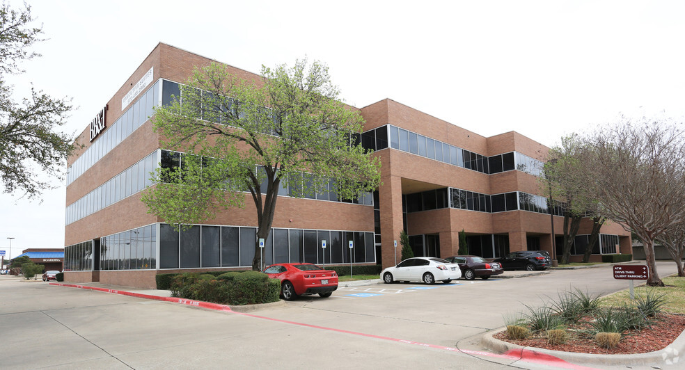 2340 E Trinity Mills Rd, Carrollton, TX en alquiler - Foto del edificio - Imagen 1 de 7