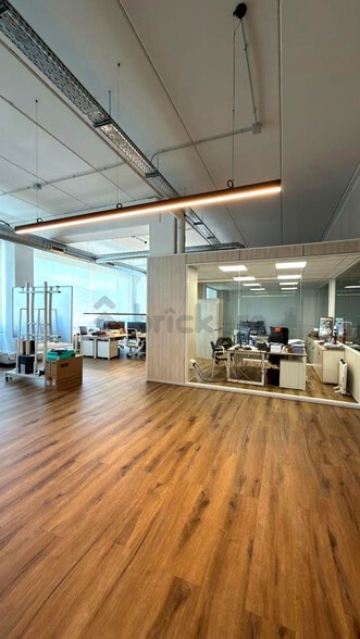 Nave en Badalona, Barcelona en venta - Foto del interior - Imagen 2 de 4