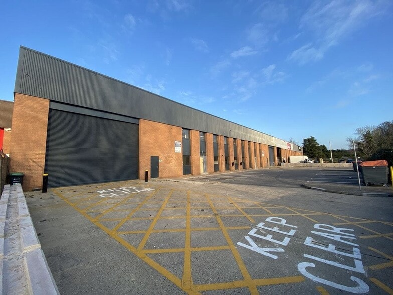 3-4 Fairfield Trade Park, Kingston Upon Thames en alquiler - Foto del edificio - Imagen 1 de 39