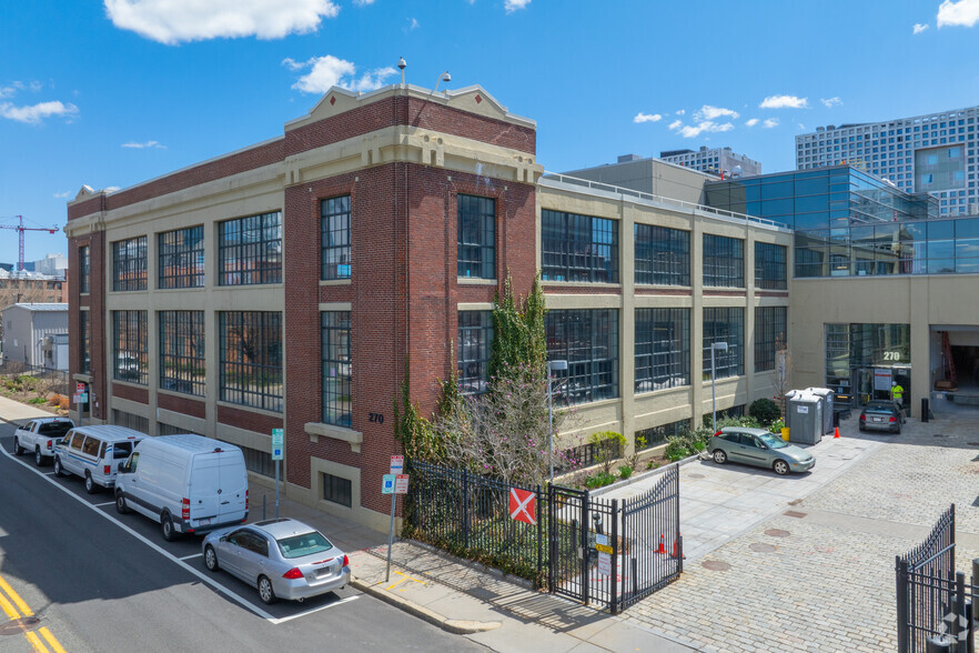 270 Albany St, Cambridge, MA en alquiler - Foto del edificio - Imagen 1 de 5