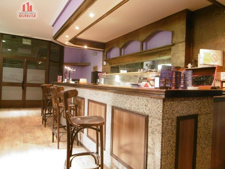 Local en Toén en venta - Foto del edificio - Imagen 1 de 9