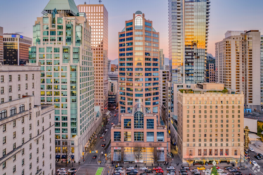 885 W Georgia St, Vancouver, BC en alquiler - Foto del edificio - Imagen 1 de 8